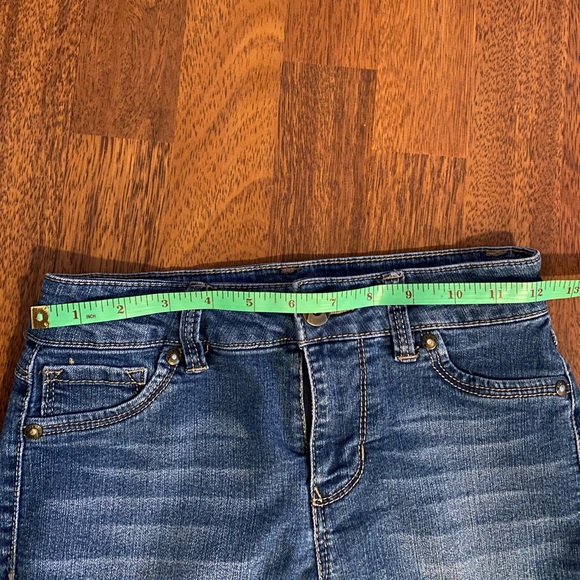 Medium Wash Mid-Rise Skinny Jeans - Picture 5 of 7